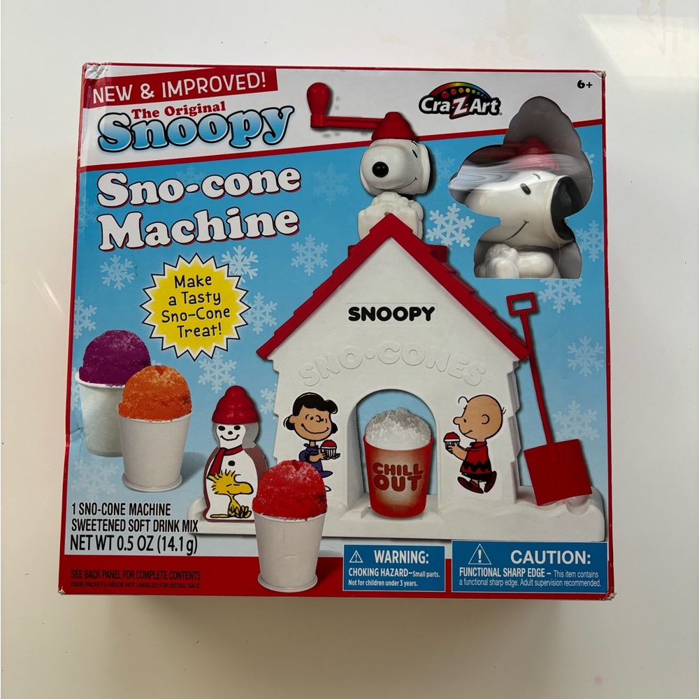 NWT | Snoopy Sno-Cone Machine - Picture 1 of 4